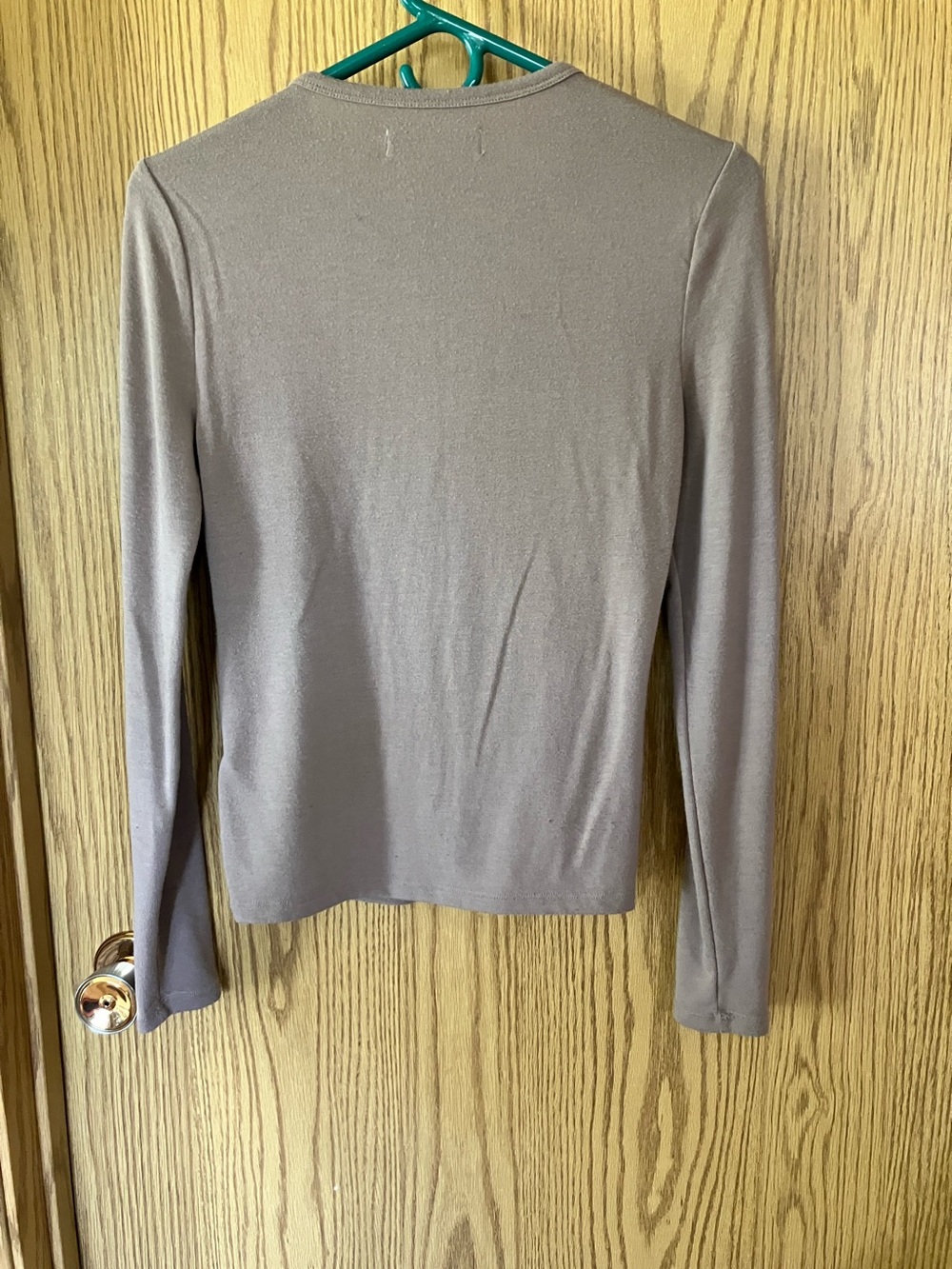 Abercrombie & Fitch Taupe Crewneck Top - Picture 3 of 4